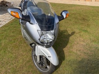 Honda CBR 1100XX Super Blackbird Plata