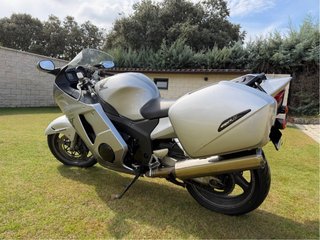 Honda CBR 1100XX Super Blackbird Plata
