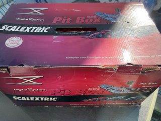 Scalextric Digital System Pit Box F1