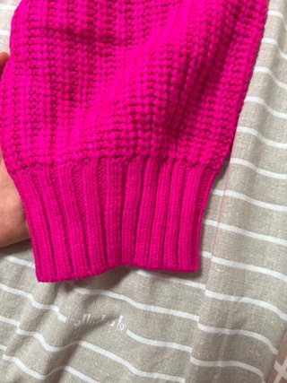 Suéter Rosa Fucsia Hombros Descubiertos