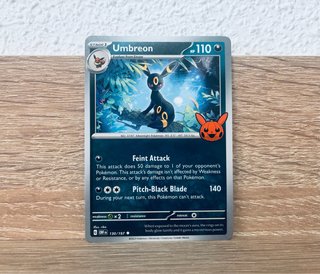 Carta Pokémon Umbreon 130/197 Halloween 2023