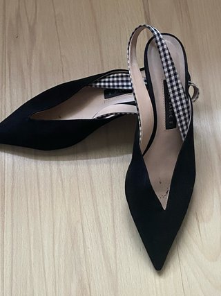 Zapatos de salón Zara negros