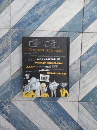 Libros Males Besties 7-12