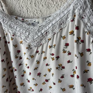 Top Hollister