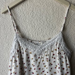 Top Hollister