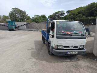 Nissan Cabstar 2006
