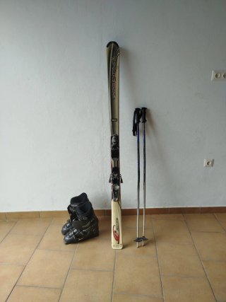 Esquís Rossignol con Botas Talla 41 y Bastones