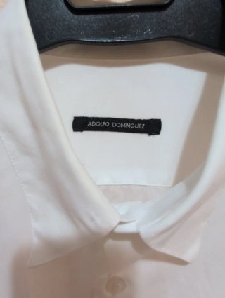 Camisa blanca de vestir para hombre