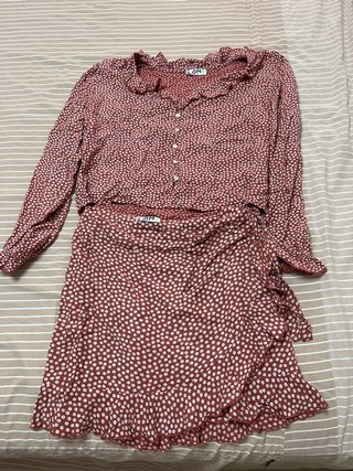 Conjunto Camisa y Falda Estampada