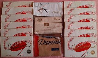 Lote de 32 pares de medias vintage - Reservado