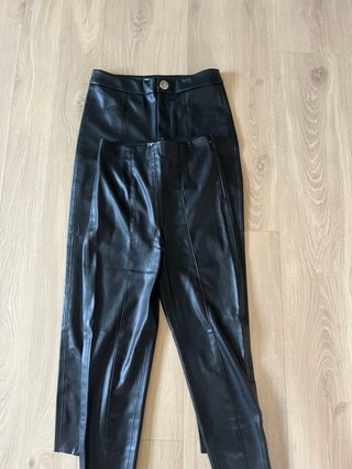 Pantalones de cuero Zara
