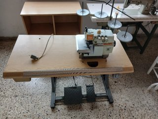 Máquina de coser SAUBR 737D