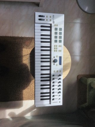 Teclado Controlador Arturia KeyLab 49