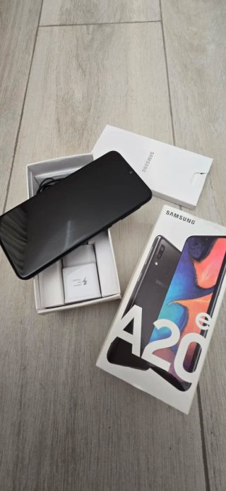 Samsung Galaxy A20e Negro