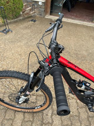 YT Capra Enduro Bici