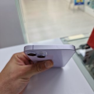 iPhone 14 Plus 256GB Morado Usado Sin Caja.