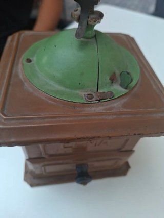 Molinillo de café antiguo Elma