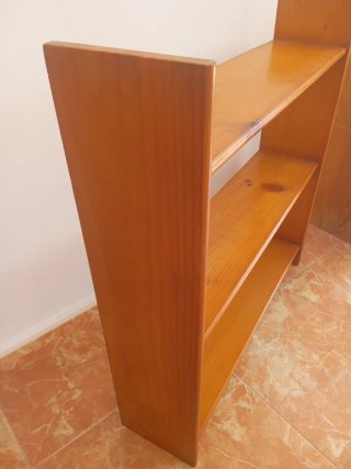 Estantería de madera maciza pino