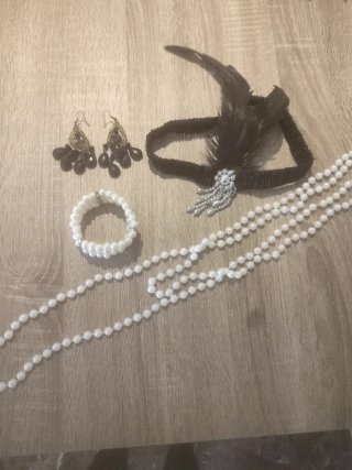 Complementos Cabaret: Diadema, Pendientes y Collar