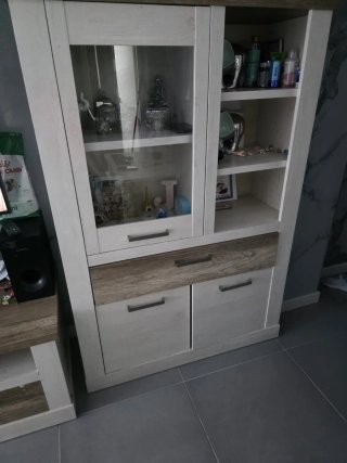 Mueble de Salón con Cajones y Puerta