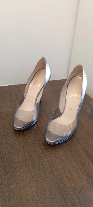Peep Toe Christian Louboutin Plateados