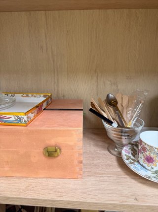 Mueble aparador madera y metal