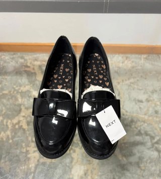 Zapatos negros sin cordones NEXT talla 37 NUEVOS