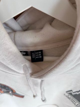 Sudadera Pull&Bear beige con parches