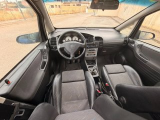 Opel Zafira 2004