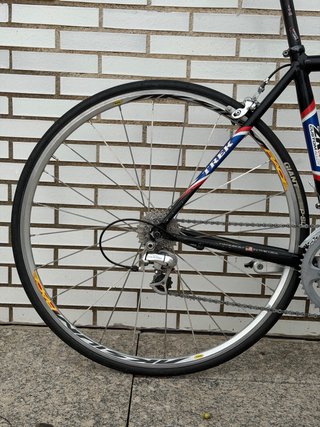 Bicicleta de carretera Trek 2300
