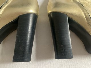 Botines de Piel Dorados