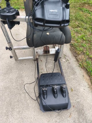 Volante Logitech G29 con Pedales y Palanca