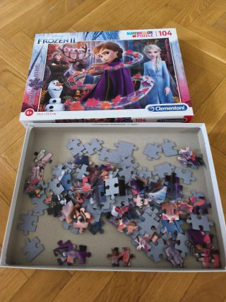 Puzzle Clementoni Frozen 2 (104 piezas)