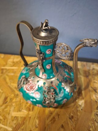 Jarra de porcelana china antigua