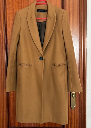 Abrigo de paño camel Zara