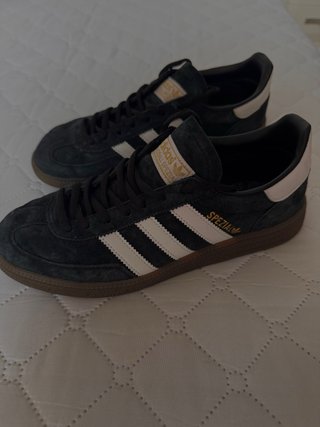 Zapatillas Adidas Spezial Negras.NUEVAS