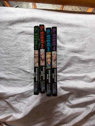 4 Mangas de Dr. Stone!