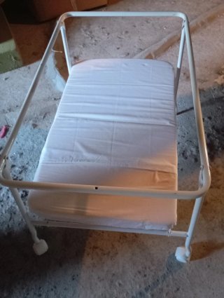 Chasis de Cuna tipo Moisés con Colchón
