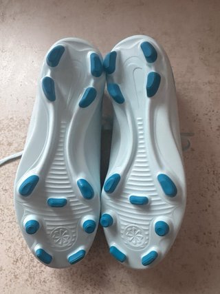 Botas de fútbol Nike para niño