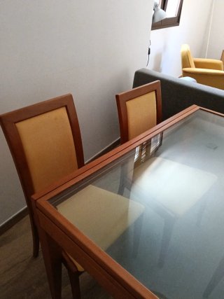Mesa de comedor extensible cristal y 4 sillas