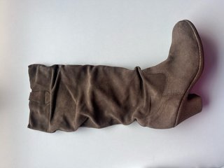 Botas altas usadas 2 veces talla 41