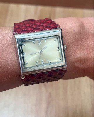 Reloj de Pulsera con Correa Texturizada
