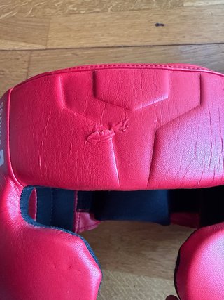 Set de Boxeo Outshock: Guantes 12oz y Casco