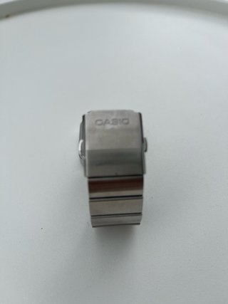 Reloj Casio Plateado con Esfera Morada FASE LUNAR