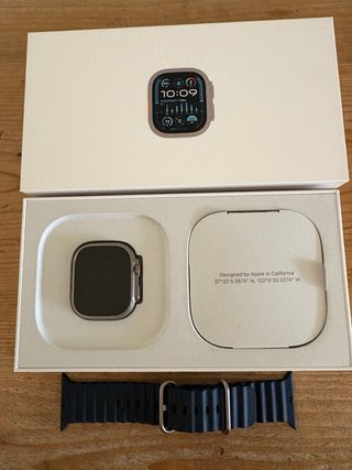 Apple Watch Ultra 2 Titanio + Ocean Band Azul