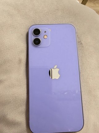 iPhone 12 Batería al 79%