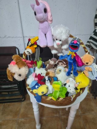 Lote de peluches variados