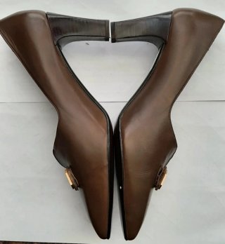 Zapatos Piel Chapa Dorada. Sin estrenar