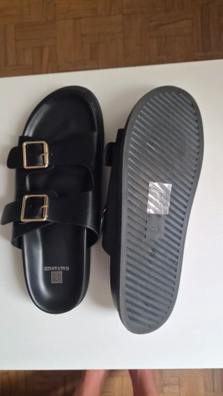 Sandalias de cuero Galvanize marrones y negras