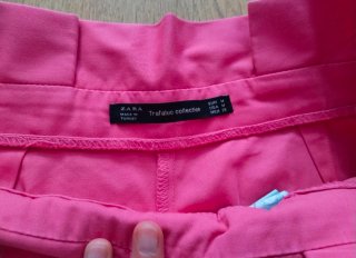 Lote de pantalón corto y falda